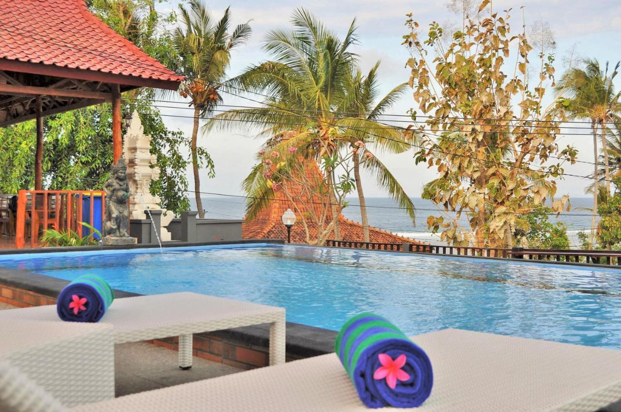 Surya Chandra Beach Bungalow Batununggul Екстериор снимка
