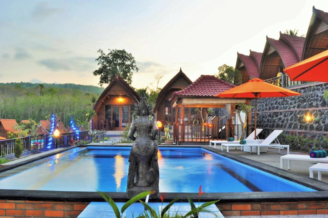 Surya Chandra Beach Bungalow Batununggul Екстериор снимка