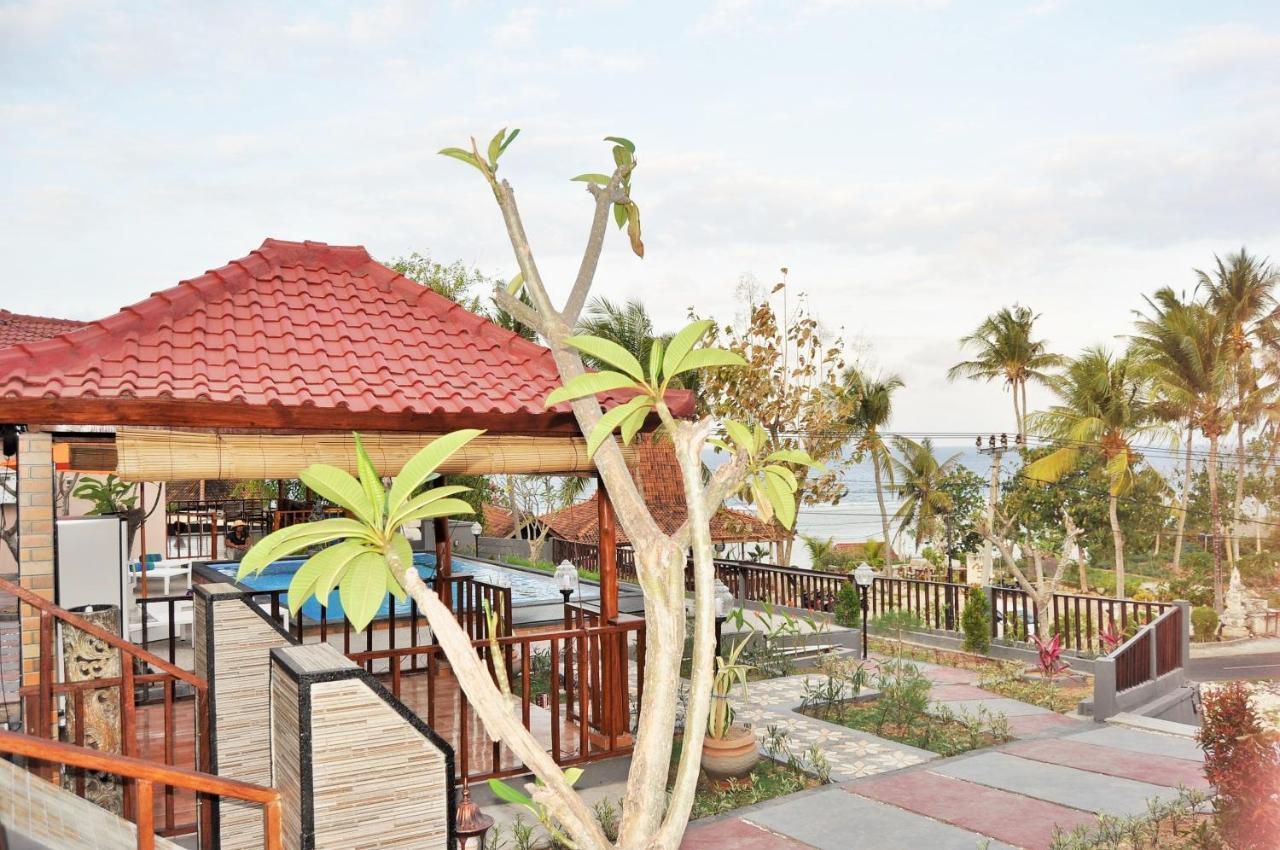 Surya Chandra Beach Bungalow Batununggul Екстериор снимка