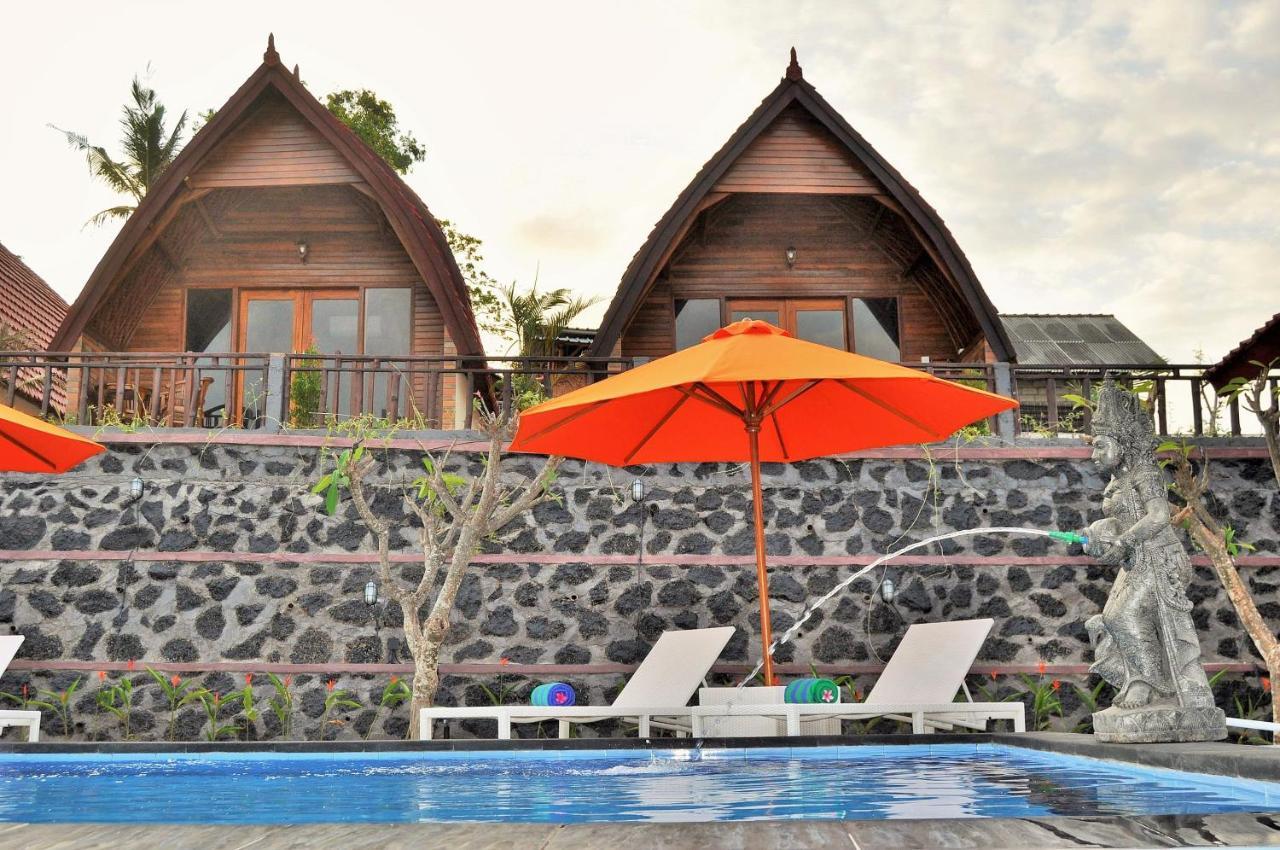 Surya Chandra Beach Bungalow Batununggul Екстериор снимка