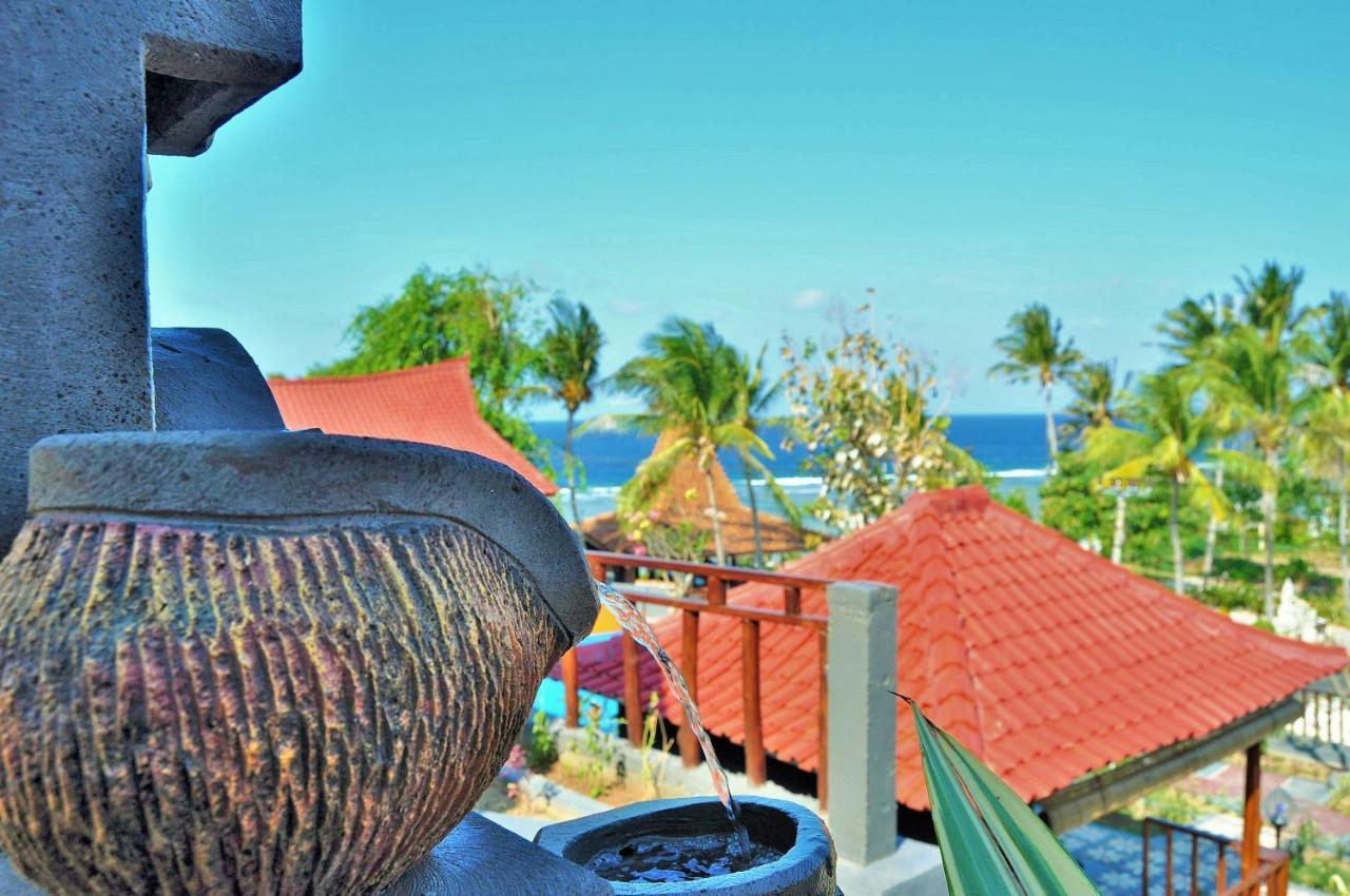 Surya Chandra Beach Bungalow Batununggul Екстериор снимка