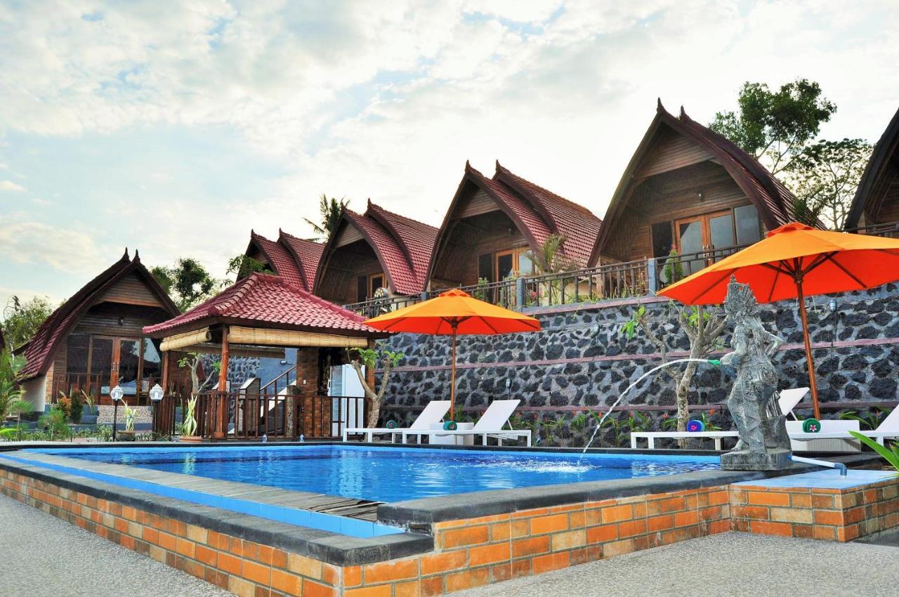 Surya Chandra Beach Bungalow Batununggul Екстериор снимка