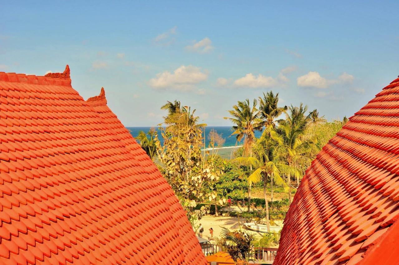 Surya Chandra Beach Bungalow Batununggul Екстериор снимка