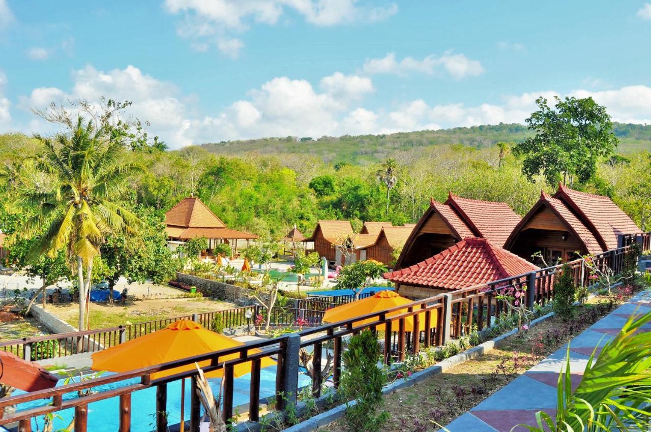 Surya Chandra Beach Bungalow Batununggul Екстериор снимка