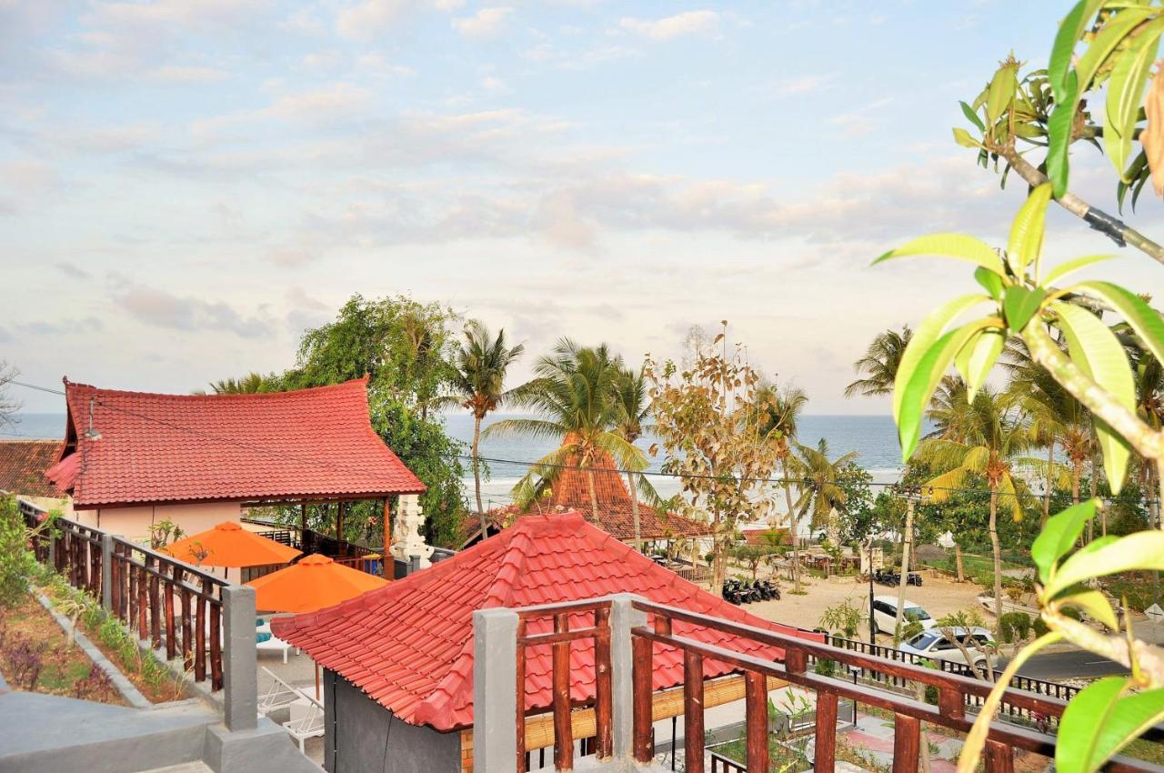 Surya Chandra Beach Bungalow Batununggul Екстериор снимка