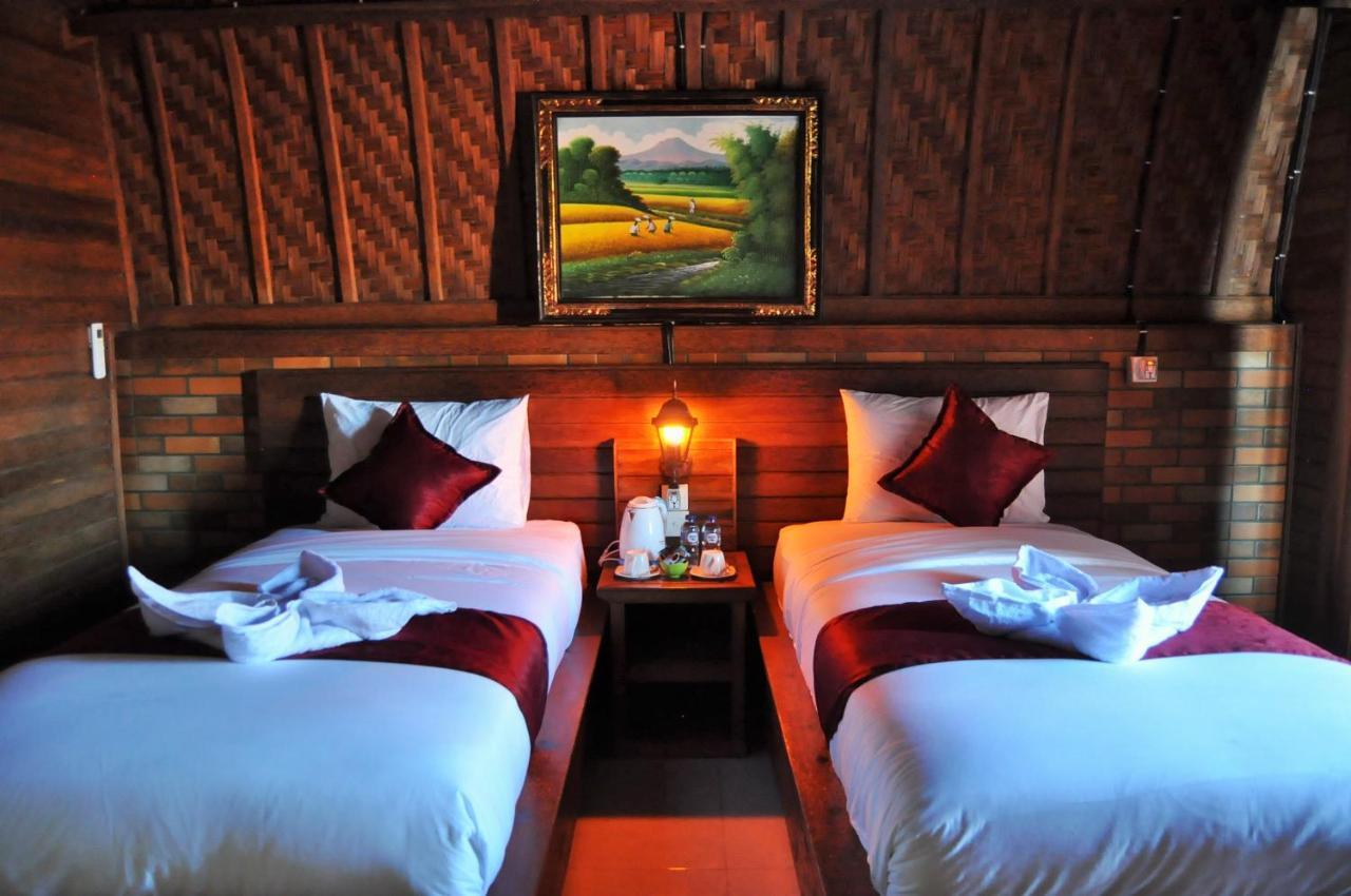 Surya Chandra Beach Bungalow Batununggul Екстериор снимка